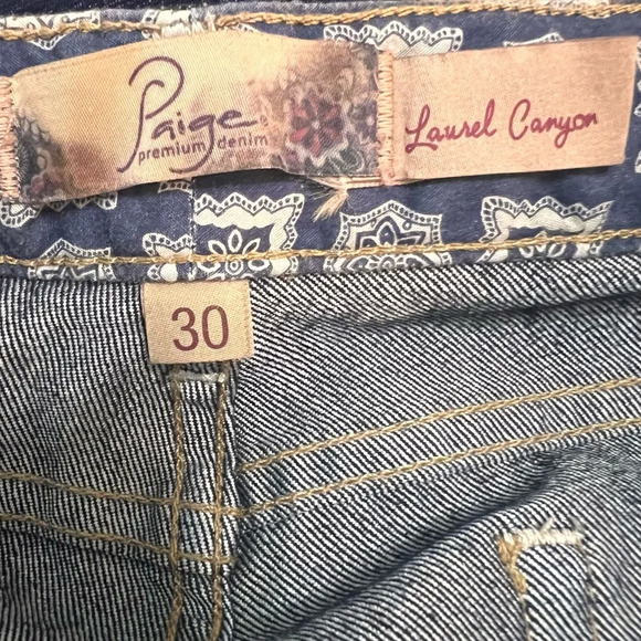 Paige ‘Laurel Canyon’ Low-Rise Bootcut Jeans. Size 30.  NWT. - Picture 3 of 16